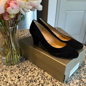 Trotters Black Suede Kitten Heel